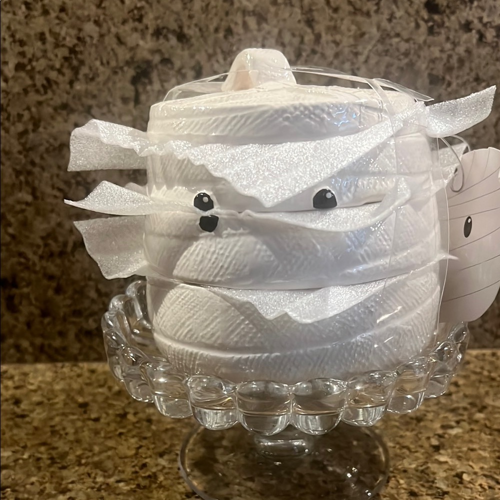 Charming White Mummy Party Decoration